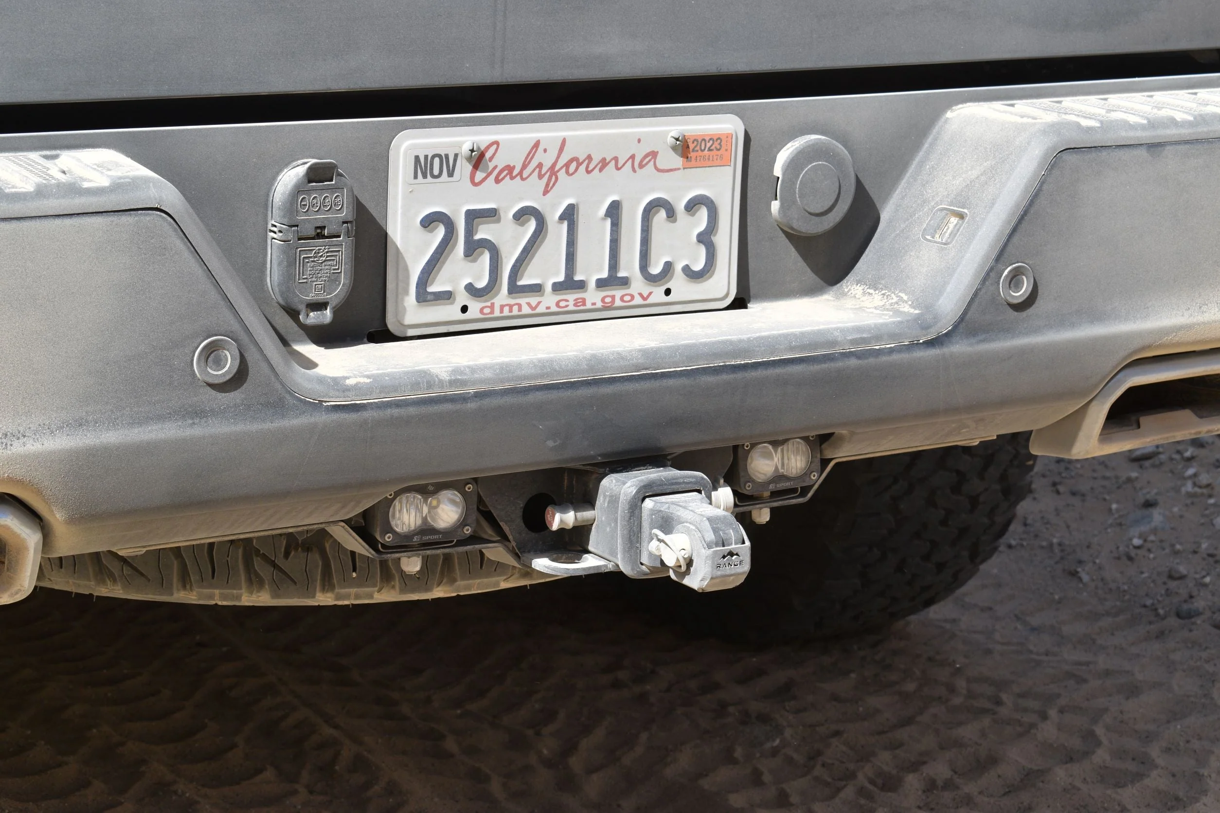 2019+ Silverado/Sierra 1500 Rear Facing Light Mount - Image 2