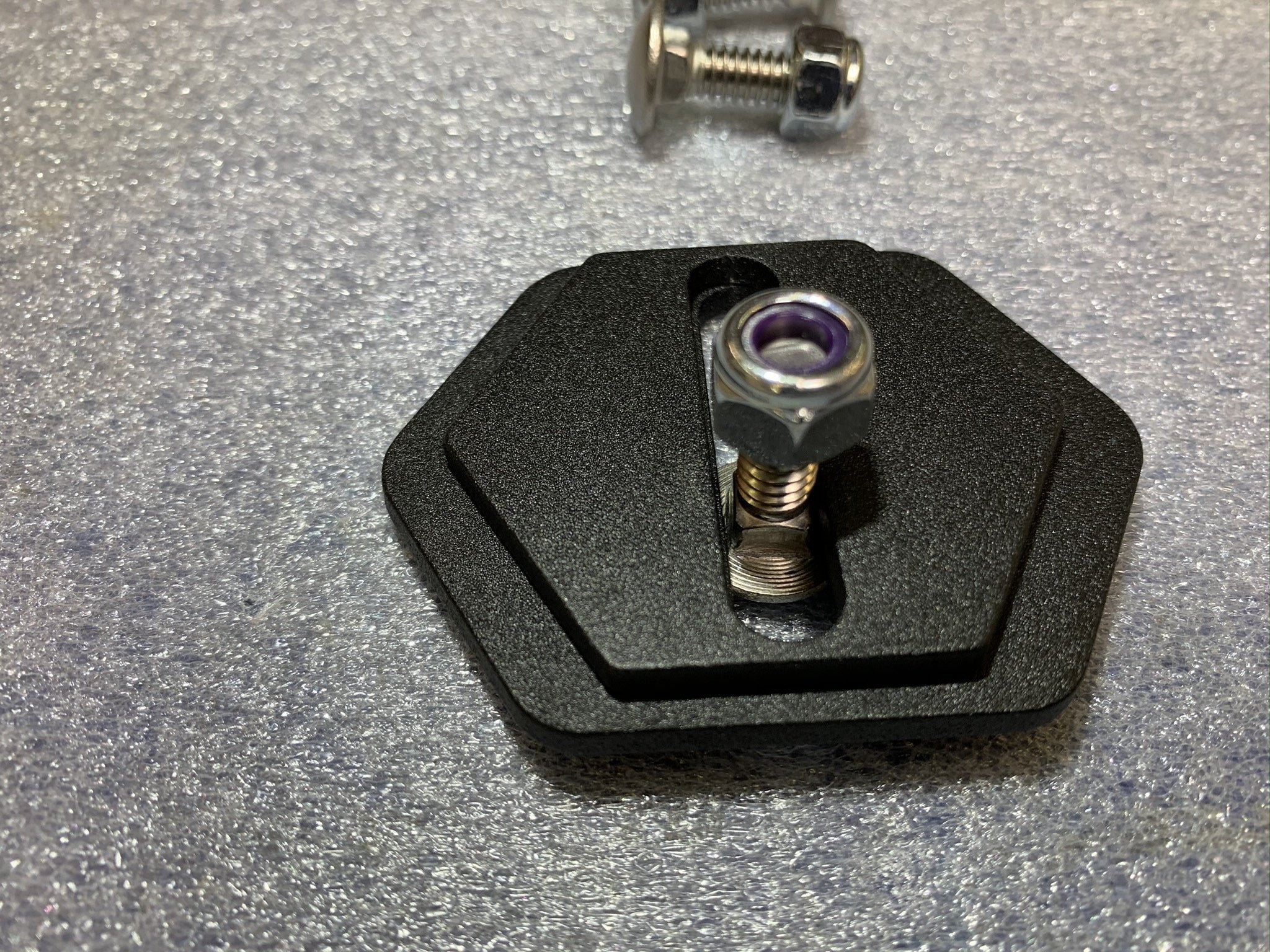 Adapt-a-panel Vertical Slot Grid Insert mount kit - Image 3