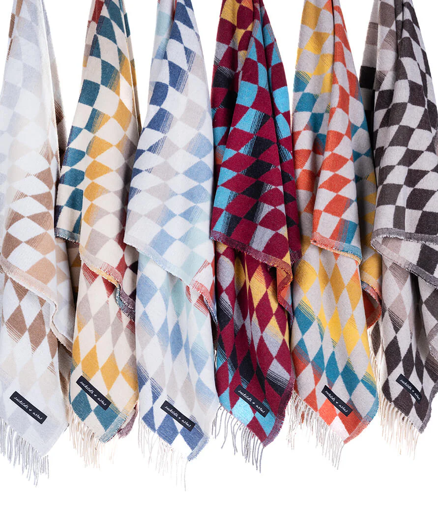 Checkered Oceanside - Image 6