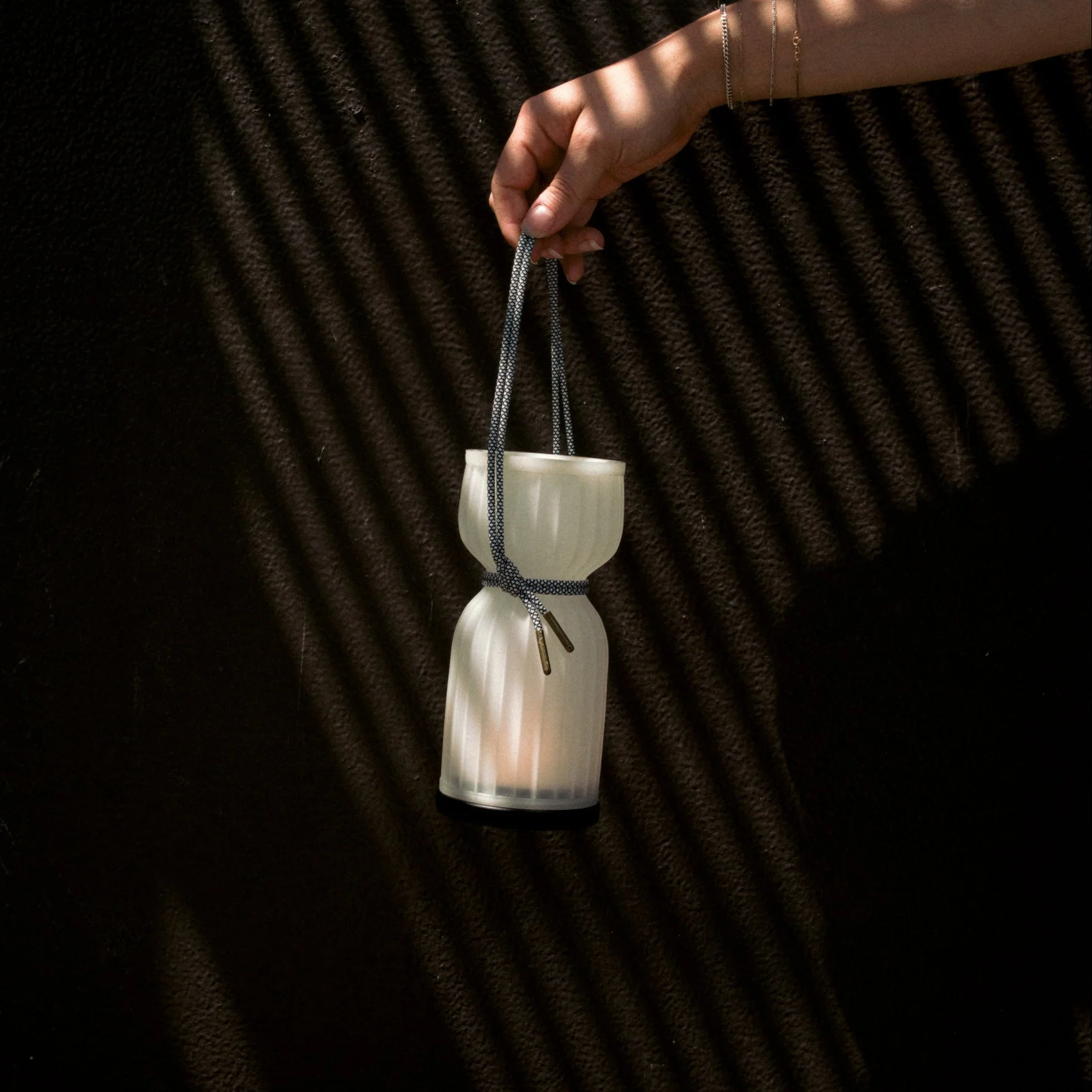 Cordless Camp Lantern - Image 2