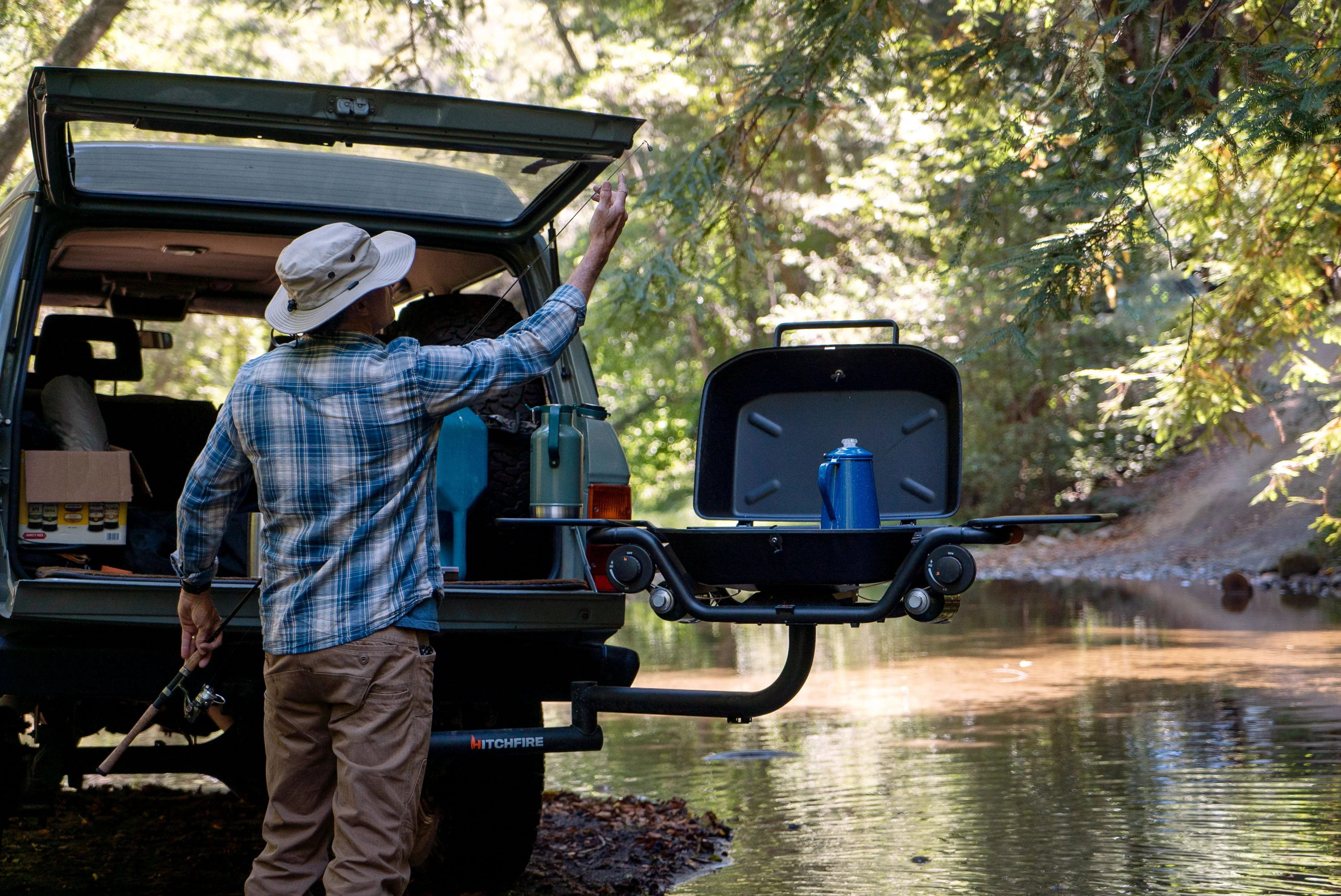 Forge 15 Hitch Mounted Propane Grill - Image 9