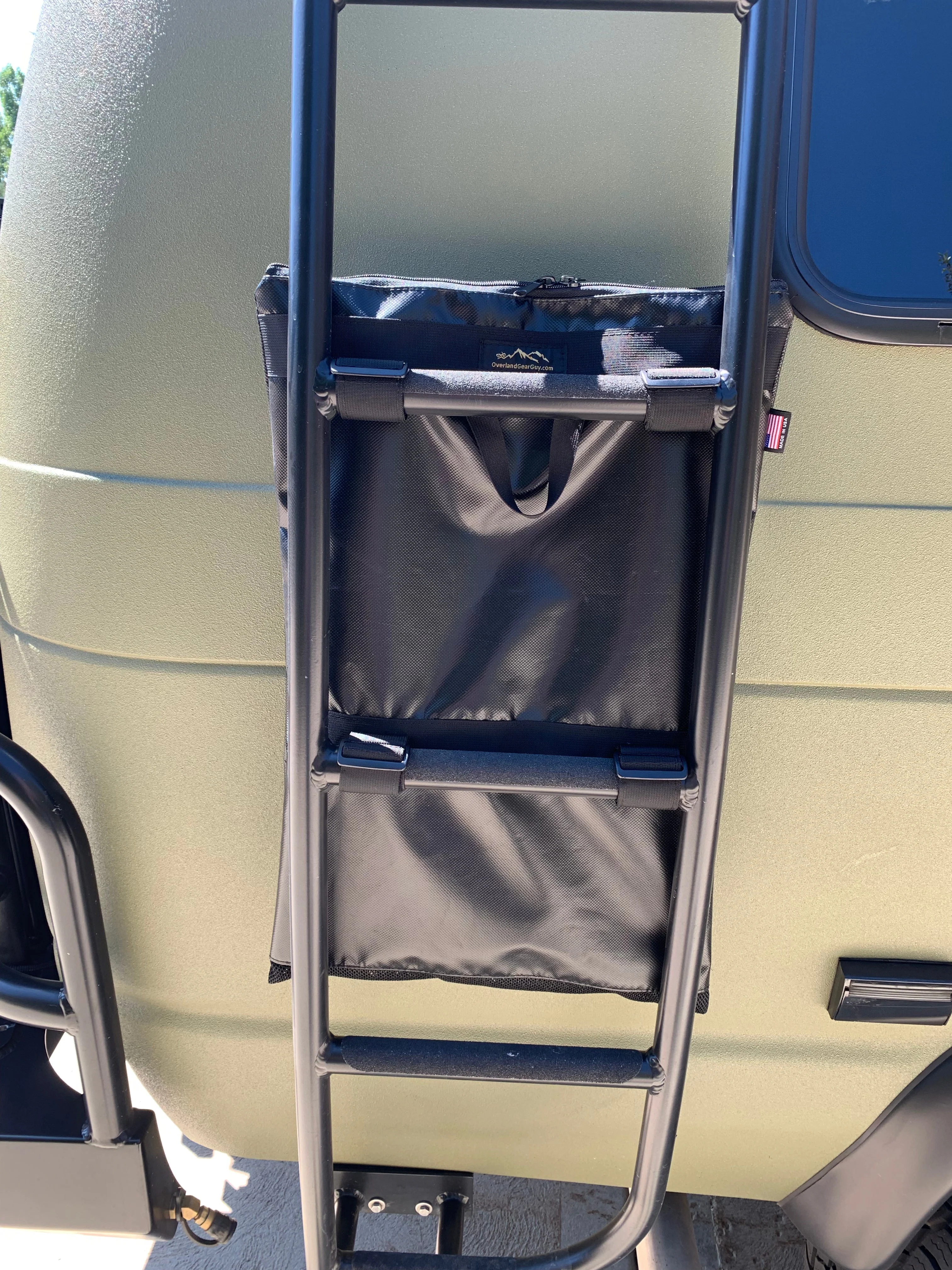 INEOS Grenadier Ladder Trash Bag - 24 inch - Image 20