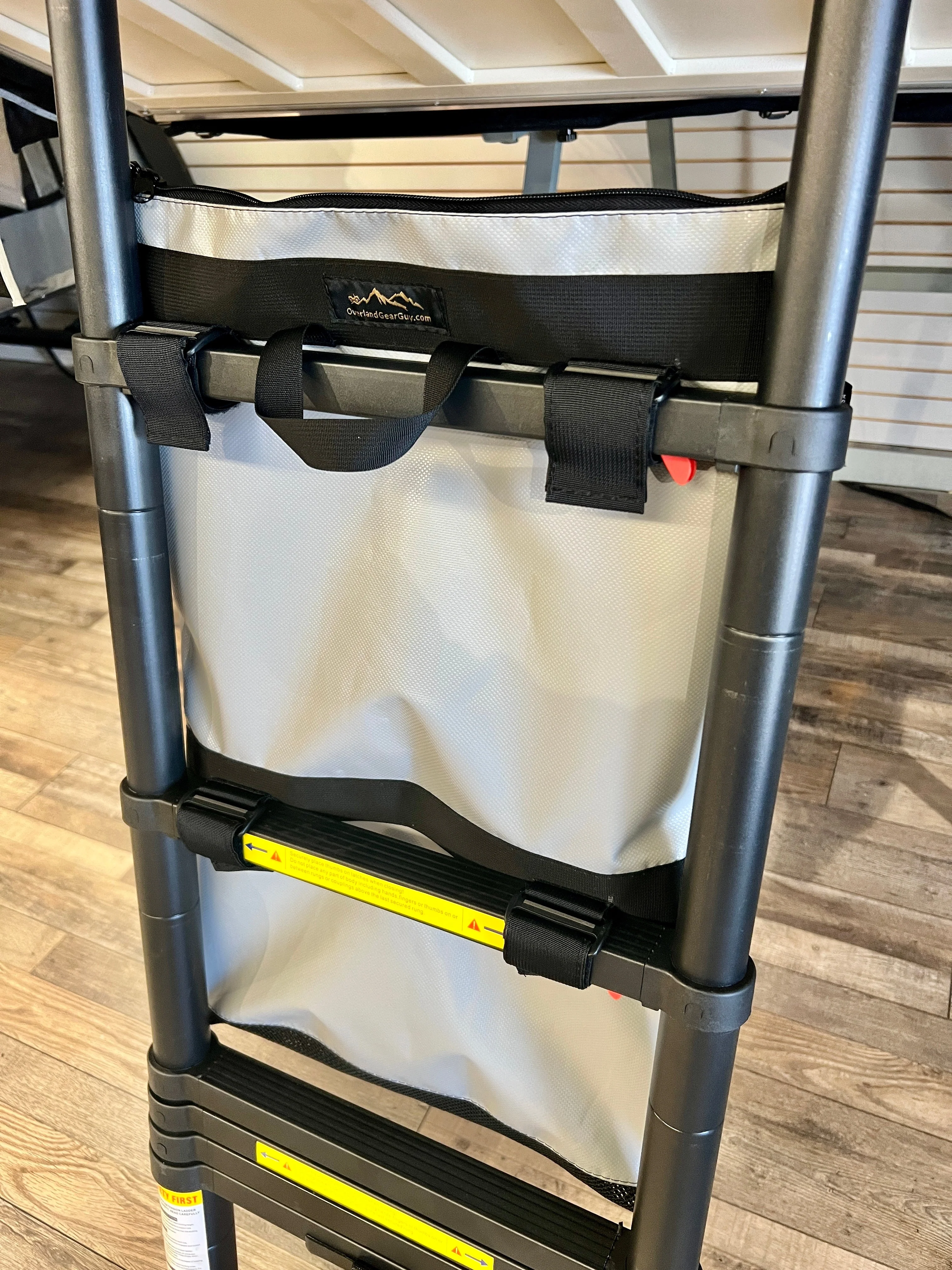 Ladder Trash Bag - 24 inch - Image 17