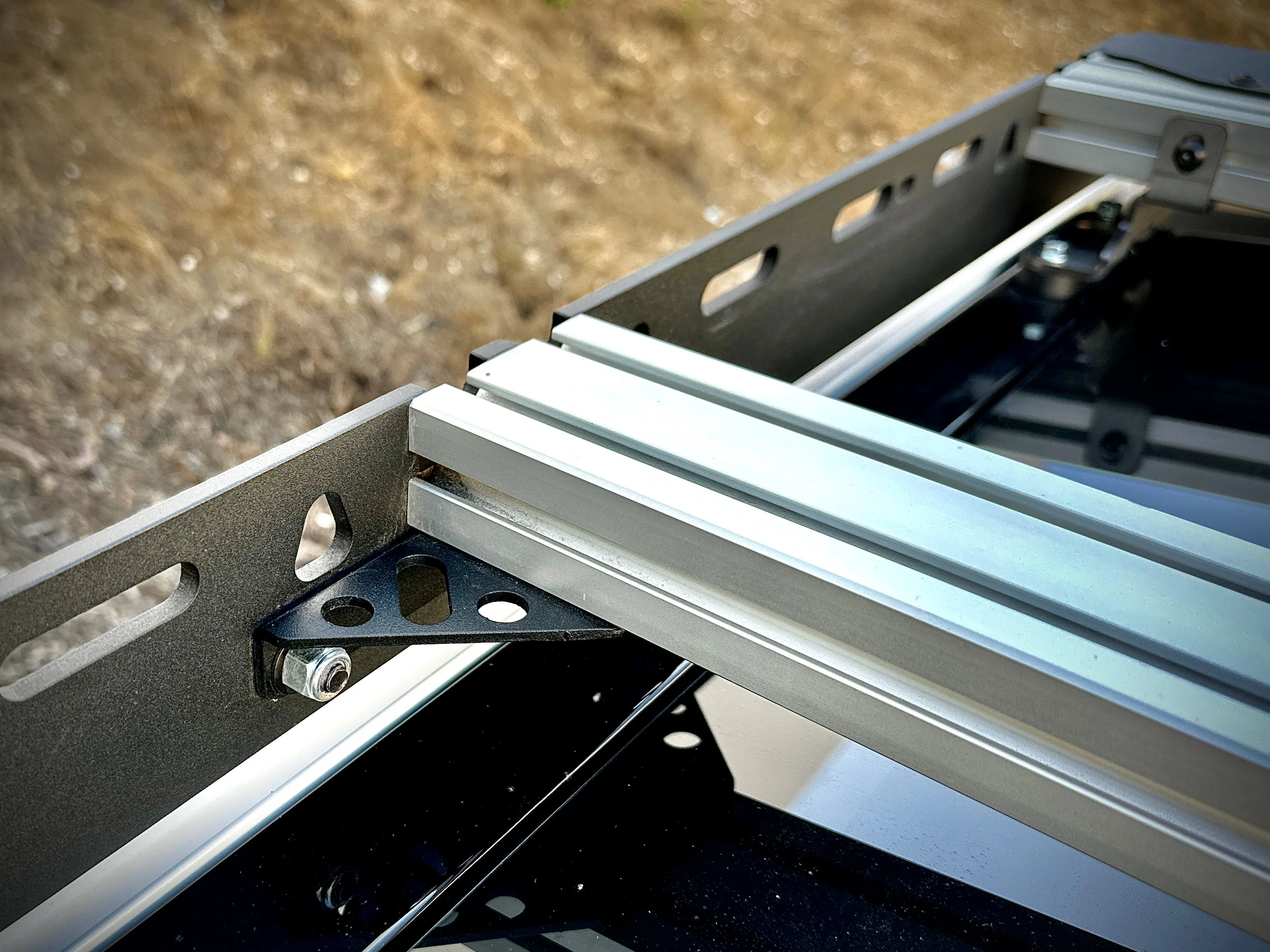 'Laguna' Rivian R1T Compatible Roof Rack - Image 6