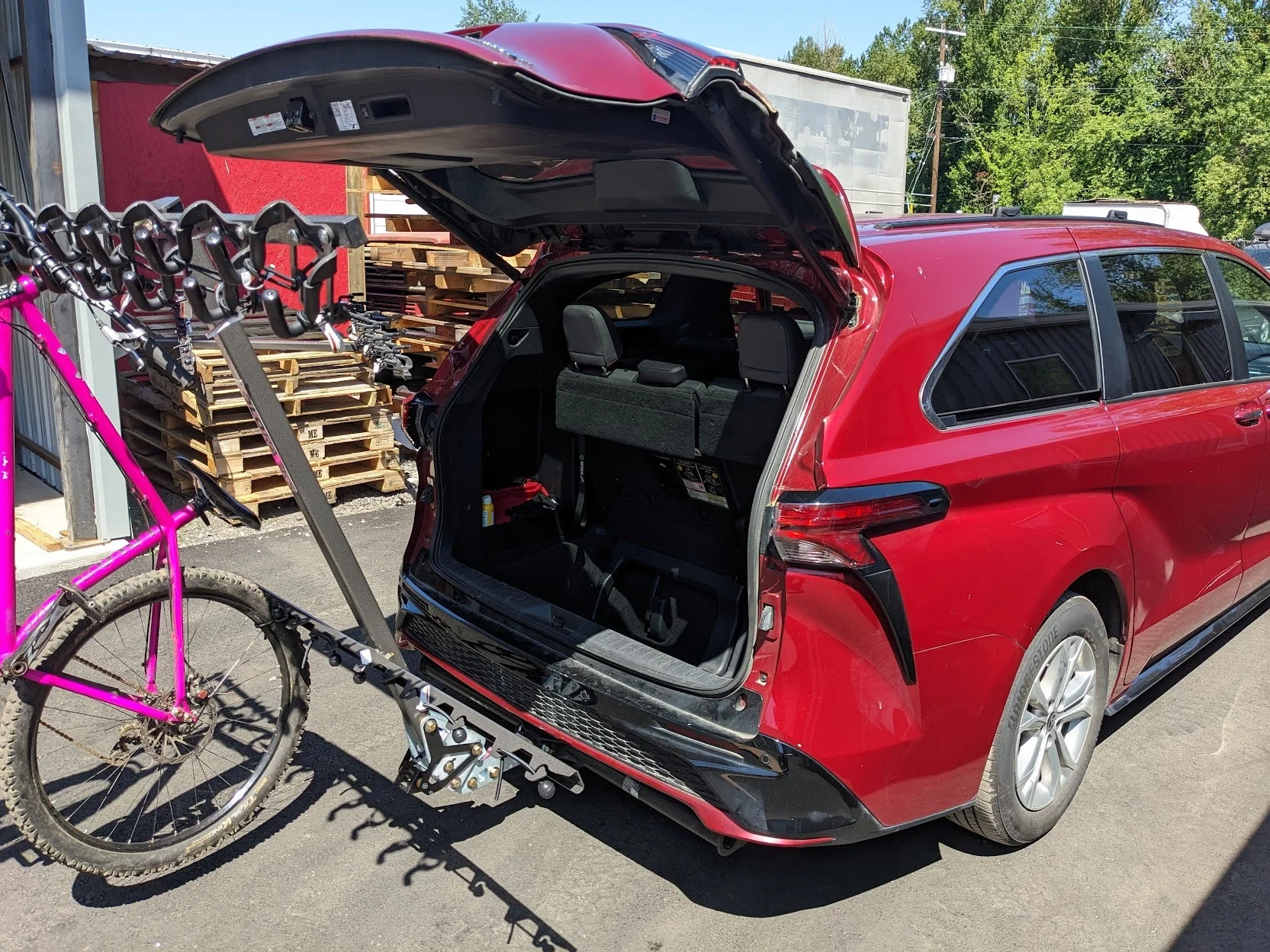 Lolo Racks 6 Bike Rack with Foot Activated Tilt - Image 6
