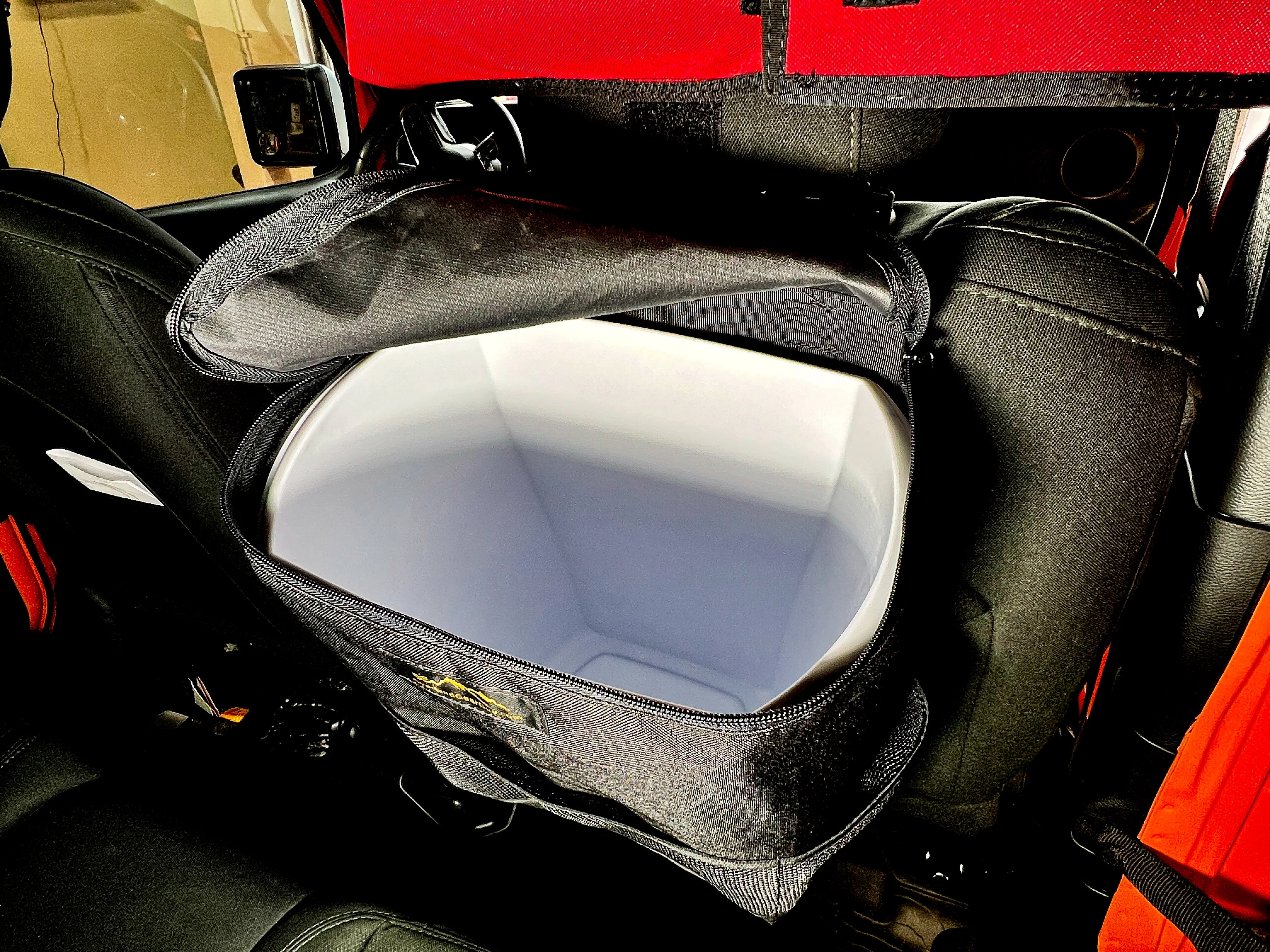 Medium Headrest Trash Bag - Image 4