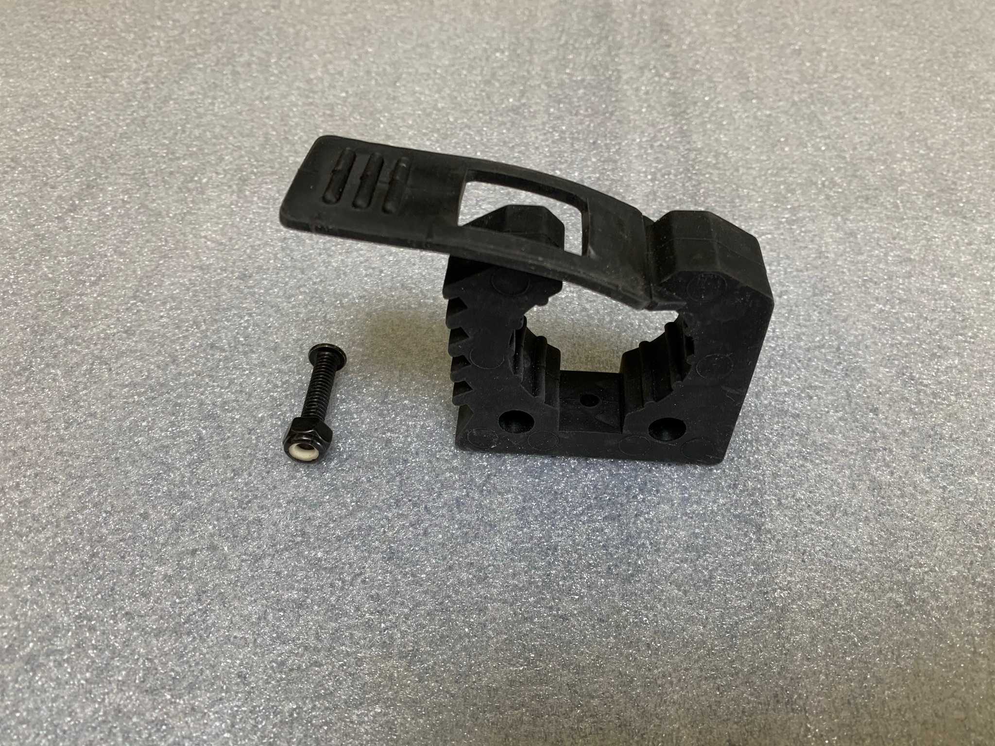 Medium Quick Fist Clamp