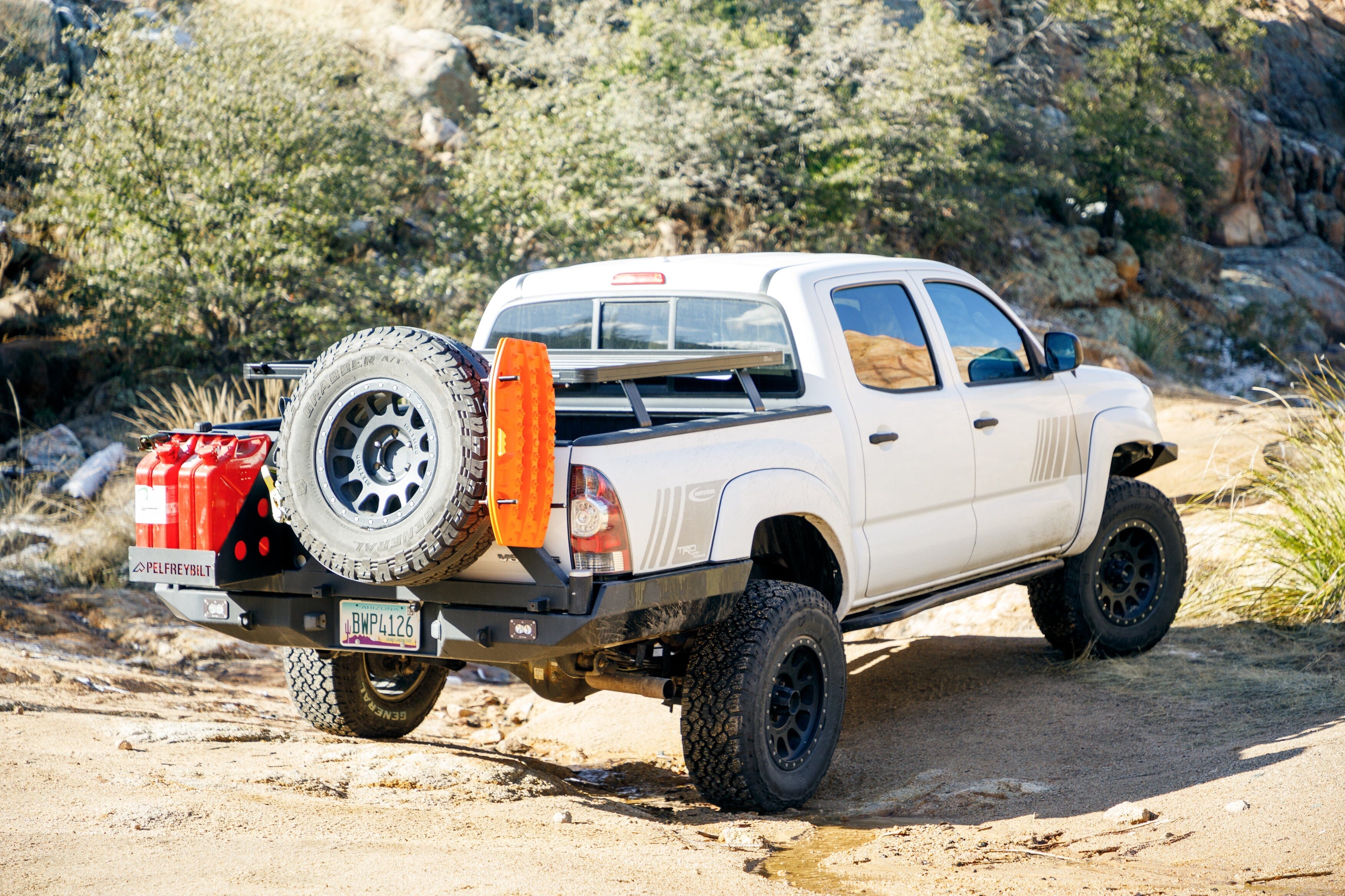 Overland Kitted Spare Tire MAXTRAX Mini Mounting System - Image 2