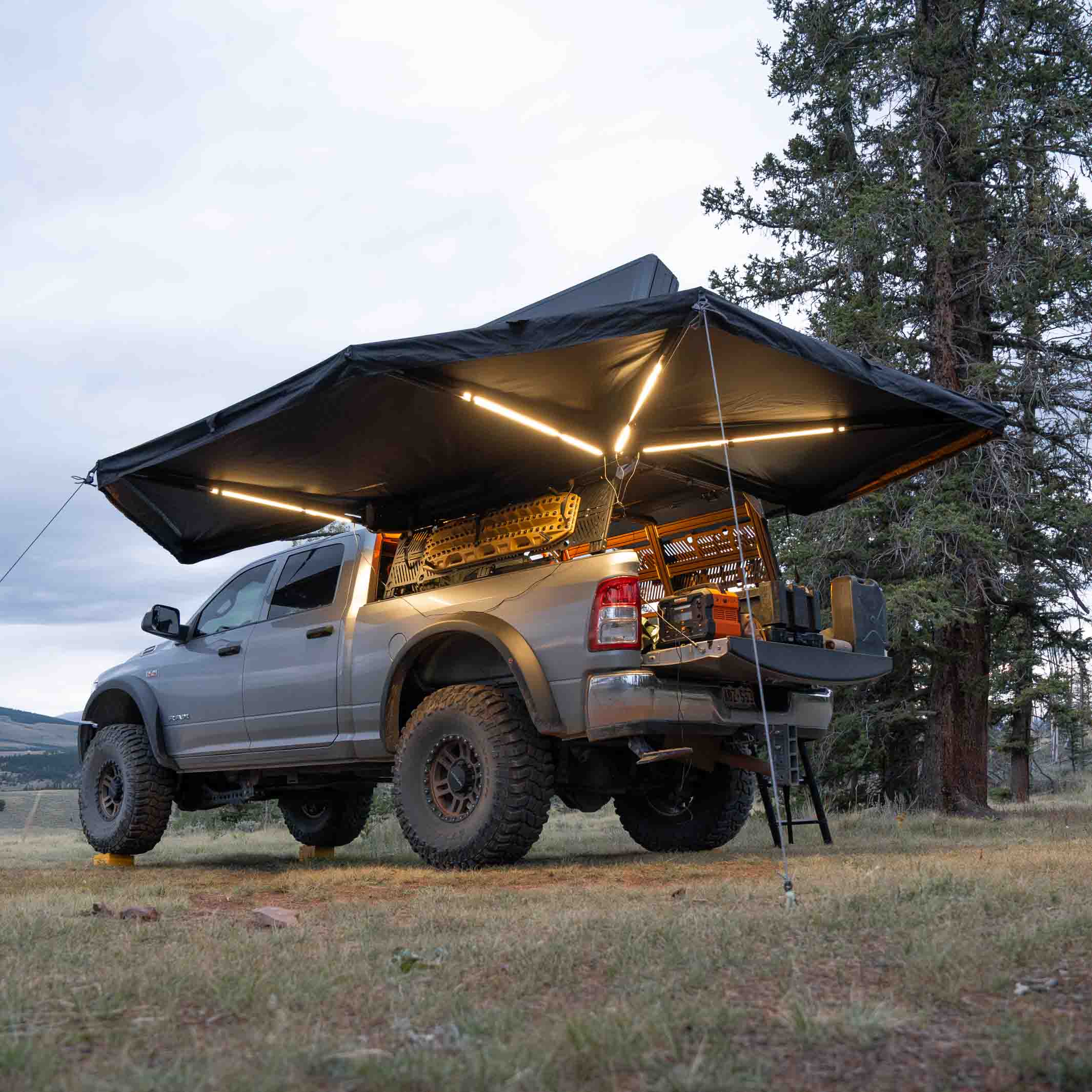 ÖVRCAST 270° AWNING - Image 3
