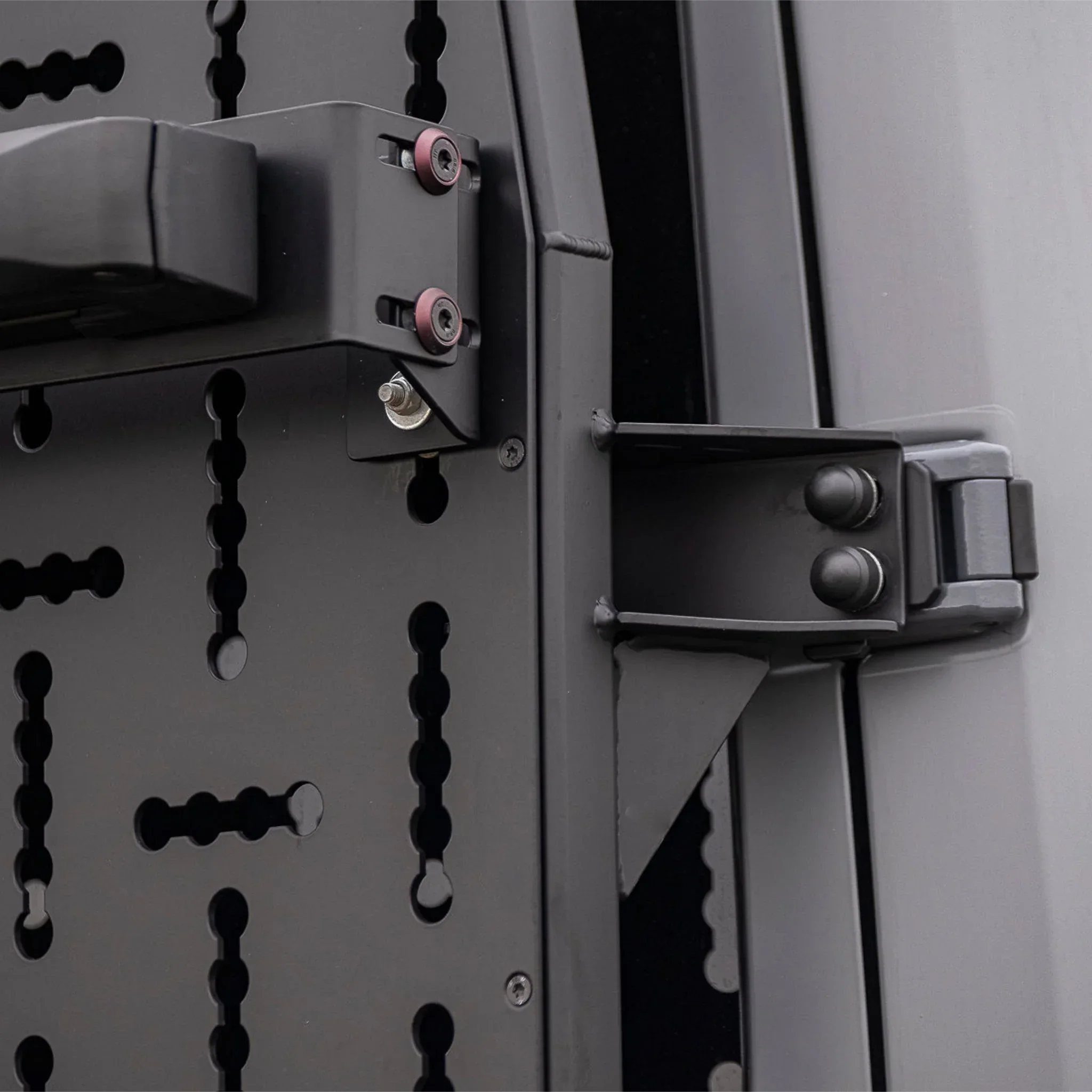 Rear Cargo Carrier – MB Sprinter VS30/ 907 (2019+ & Revel)  – XBULL - Image 9