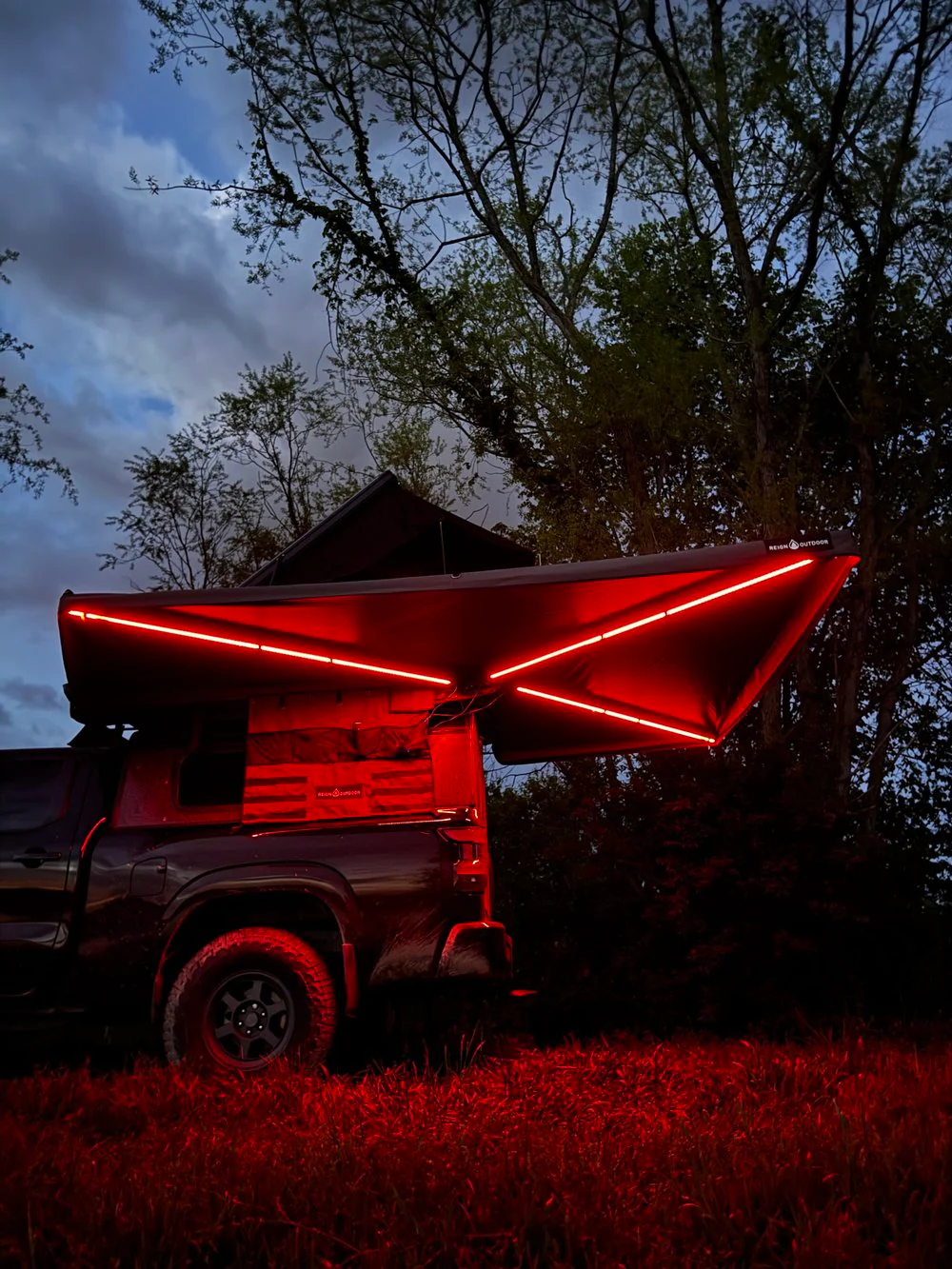 Reign 270 FR+ Awning