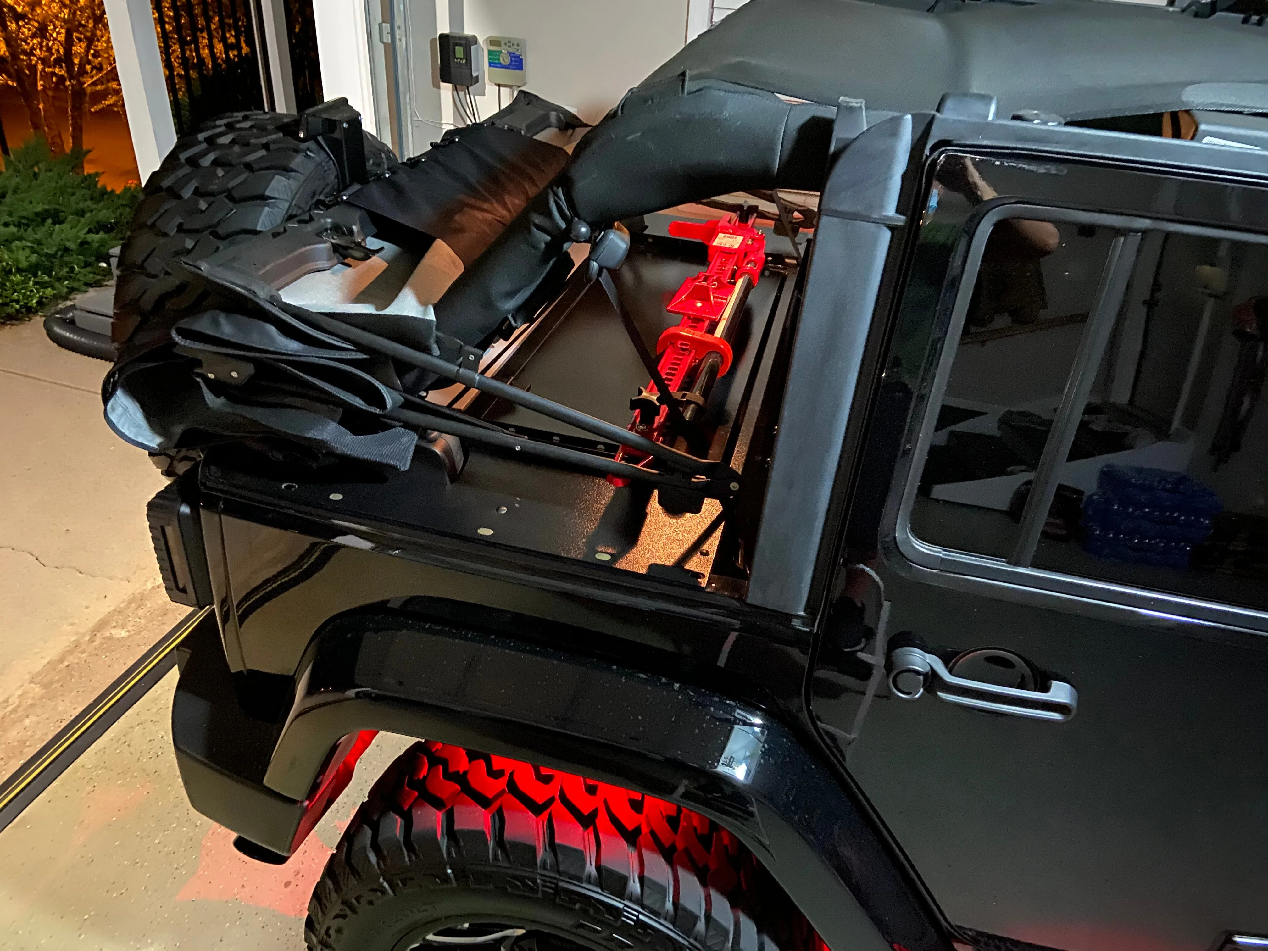 Slipstream Jeep Security Enclosure - JKU (4 Door) - Image 10
