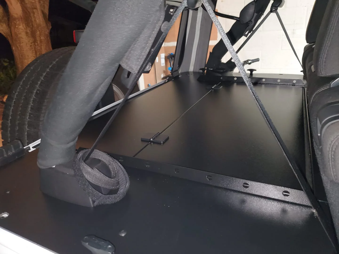 Slipstream Jeep Security Enclosure - JKU (4 Door) - Image 15