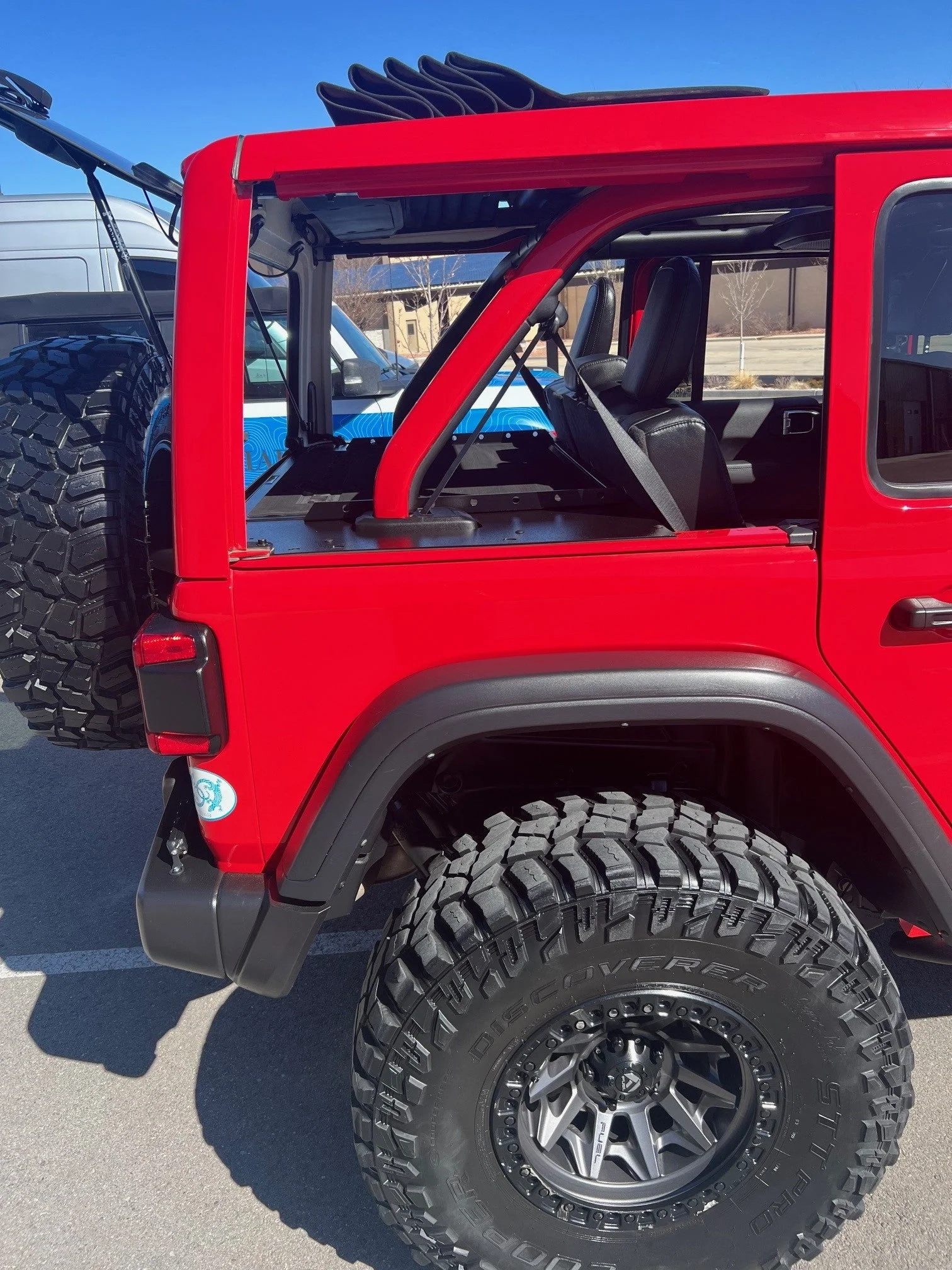 Slipstream Jeep Security Enclosure -JLU (4 Door) 2024-After - Image 2