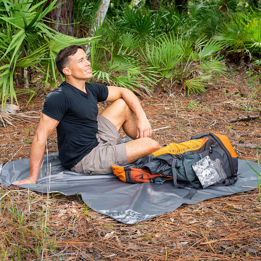 The Pike Trail Pocket Blanket - Image 10