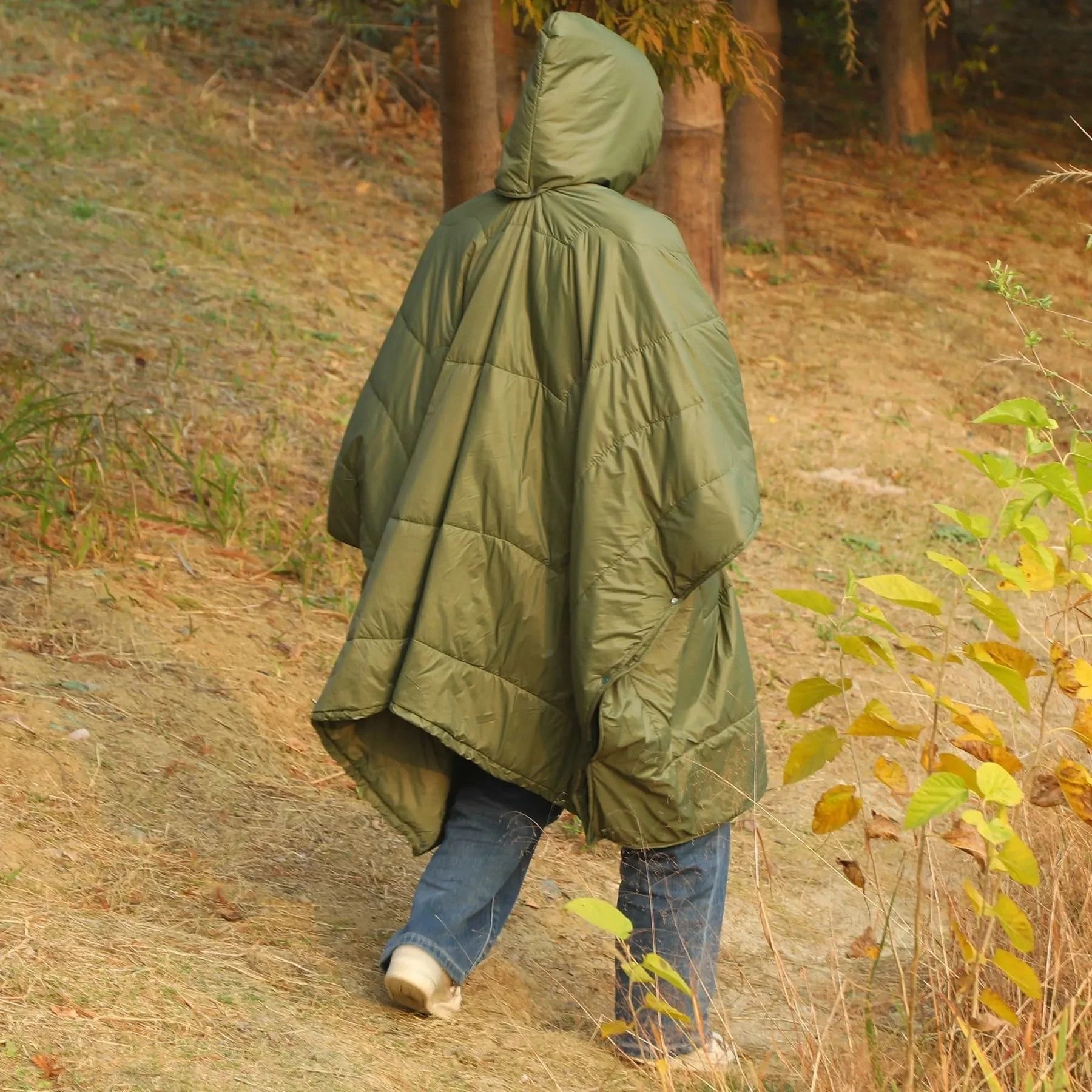 Wearable Waterproof Camping Blanket with Hood - Image 7